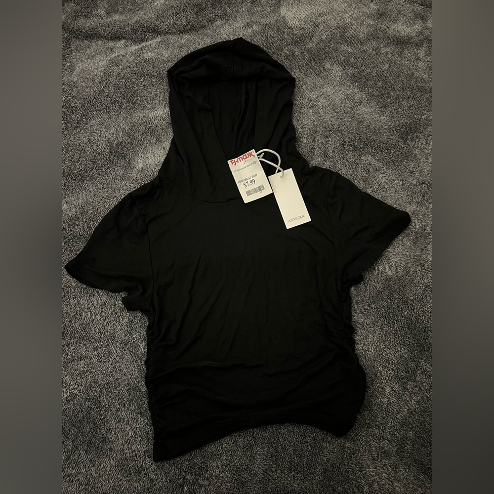 BRAND NEW small women’s short sleeve workout hoodie shirt